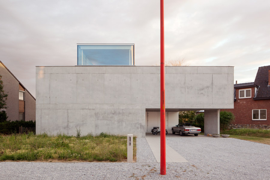 ism_architecten_concrete_house_photo_luis_diaz_diaz_21